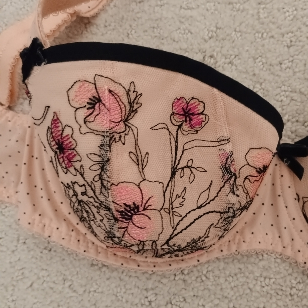 Embroidered Floral Freya Balconette Bra 28G